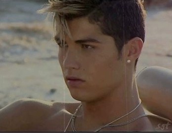 ---{{i love you C.ronaldo}}---7